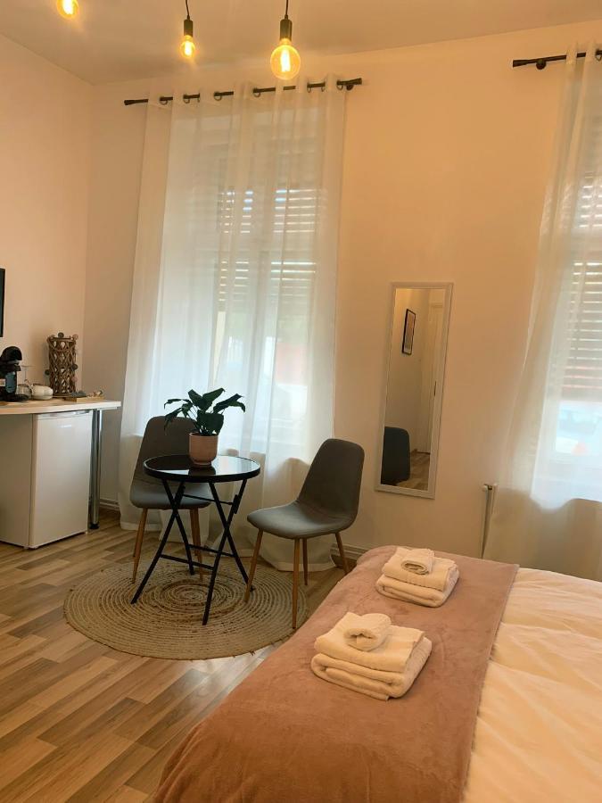 Apartament Plopilor Studios Сибиу Экстерьер фото